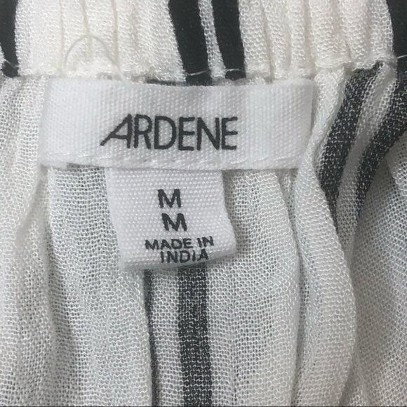 Ardene Vertical Striped Jumpsuit Pockets Size Medium - Picture 8 of 9